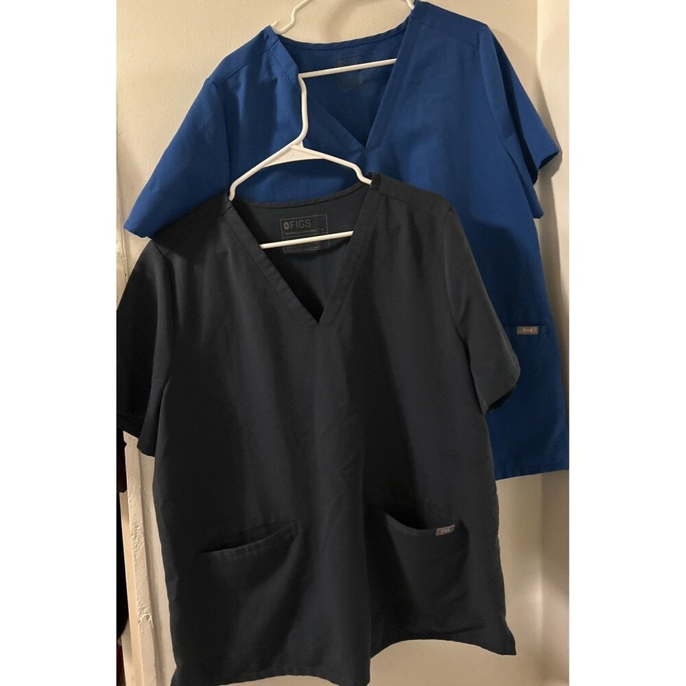 Lot of 2 FIGS Scrub Top XL Navy Casma 1/Royal Blue V-Neck Medical Uniform Women’